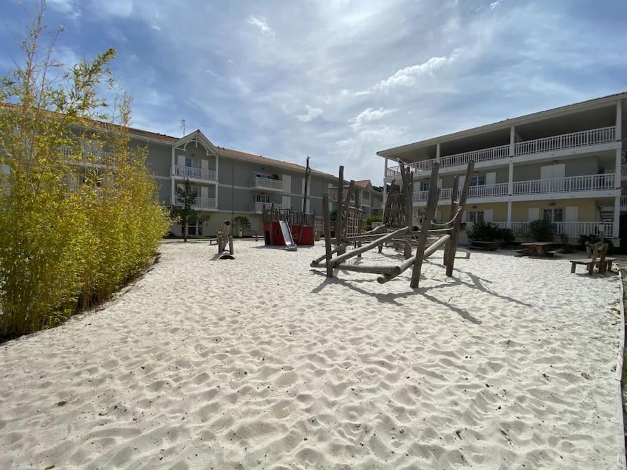 Maison Typee Arcachonnaise Avec Piscine Commune La Teste-de-Buch Esterno foto